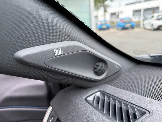 Toyota RAV4 2.5 Hybrid Style 2024 Hybride Benzine 23