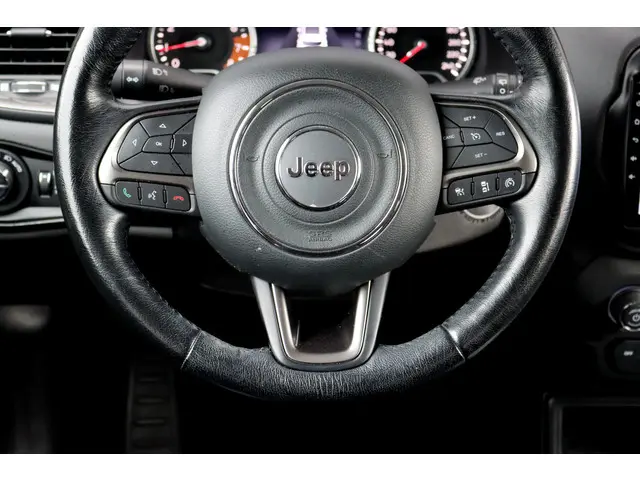 Jeep Renegade 1.3T Limited | 2018 Benzine 23