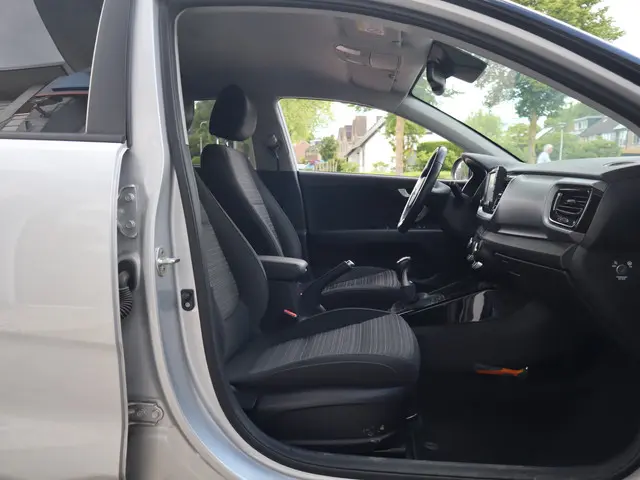 Kia Stonic 1.0 T-GDi 120 PK DynamicLine 2018 Benzine 19