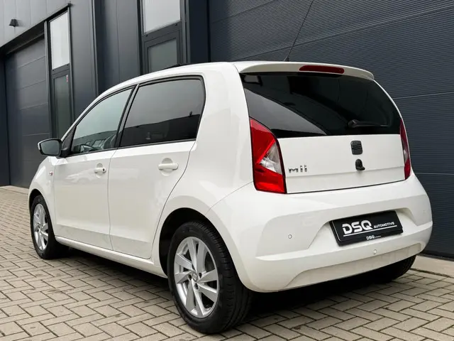 SEAT Mii 1.0 Style Sport 2013 Benzine 6