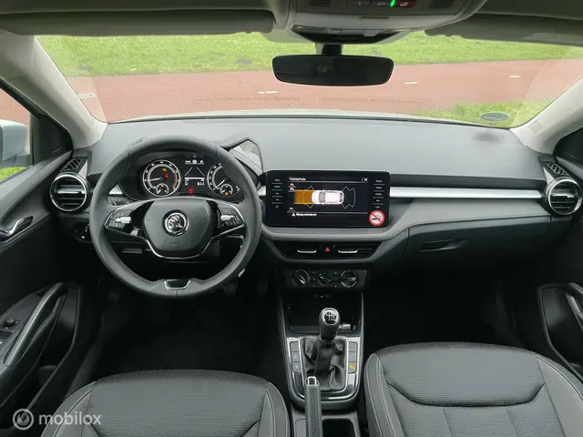 Škoda Fabia 1.0 TSI 81kw 6-bak 87km!! 2024 Benzine 7