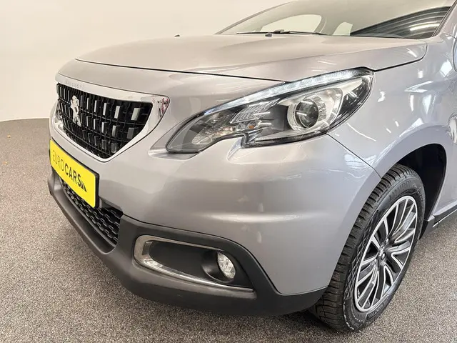 Peugeot 2008 1.2 PureTech Active 82pk 2019 Benzine 4