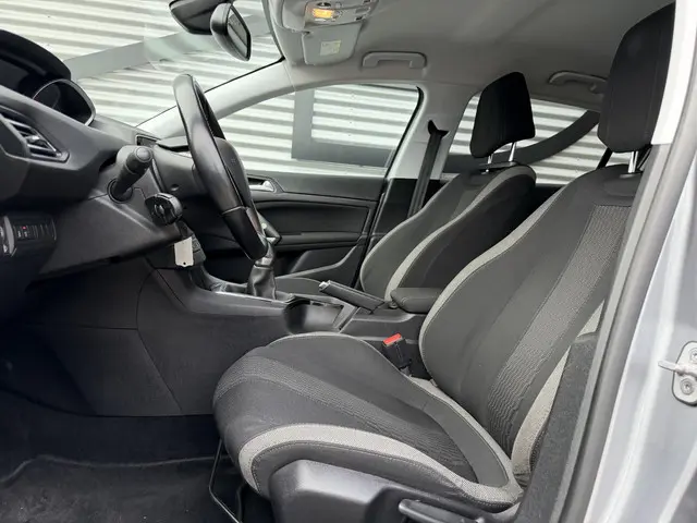 Peugeot 308 1.2 PureTech Style 2017 Benzine 8