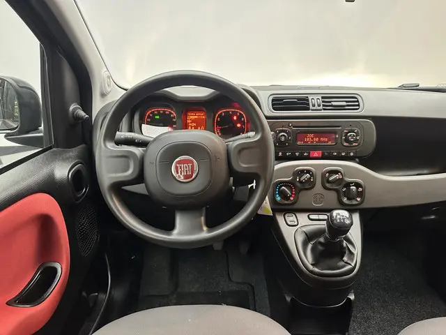 Fiat Panda 0.9 TwinAir Edizione Cool 2015 Benzine 12