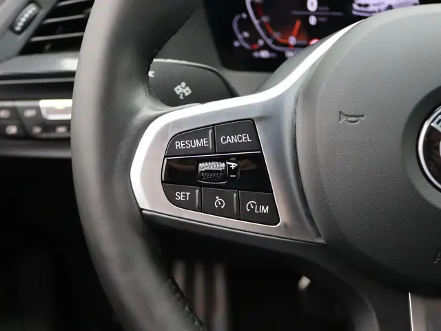 BMW 1 Serie 118i 2024 Benzine 12