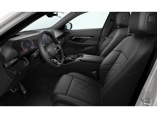 BMW 5 Serie Touring 530e 2025 Hybride Benzine 4