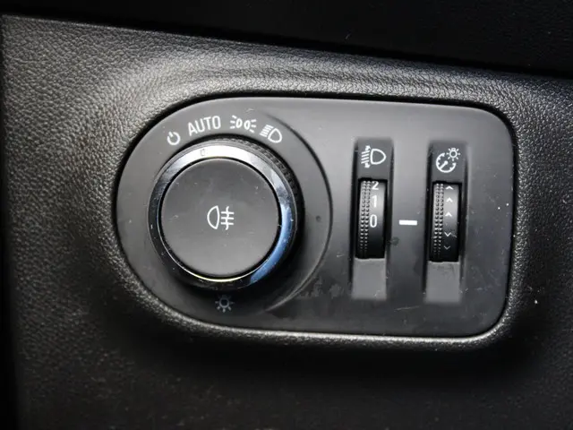 Opel Corsa 1.4 Black Edition 2018 Benzine 15