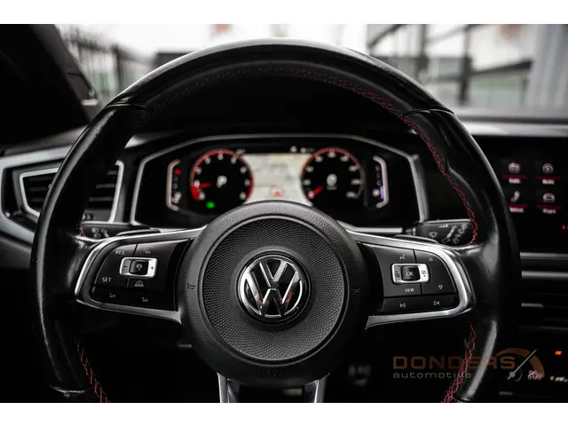 Volkswagen Polo 2.0 TSI GTI / Pano / Garantie! 2019 Benzine 31