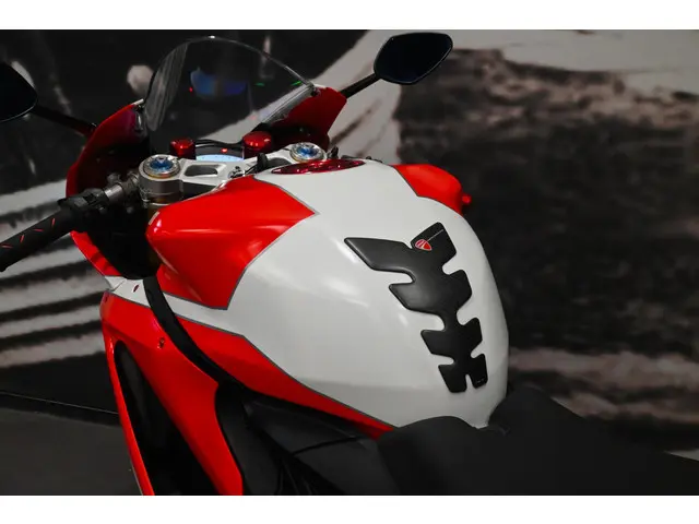 Ducati Super Sport 959 Panigale Corse 2018 Benzine 9