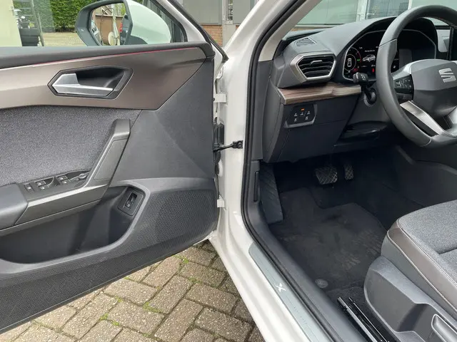 SEAT Leon 1.4 TSI eHybrid PHEV FR 2021 Hybride Benzine 12