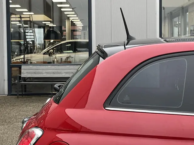 Fiat 500 0.9 TwinAir Turbo Cult 2015 Benzine 34