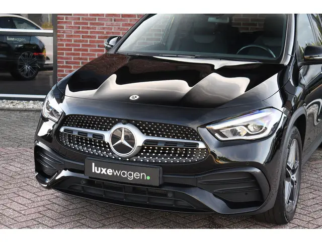 Mercedes-Benz GLA 250 e AMG 2021 Hybride Benzine 43