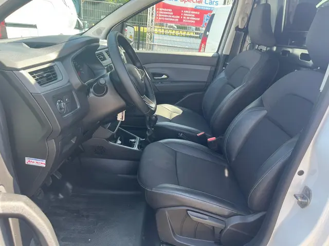 Renault Express 1.5 dCi 75 Comfort + 2023 Diesel 19
