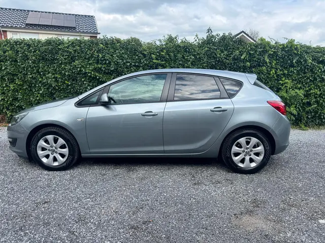 Opel Astra 1.4 Blitz 2015 Benzine 5
