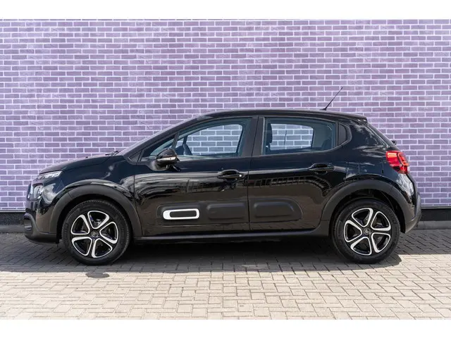 Citroën C3 1.2 PureTech Business 2022 Benzine 9