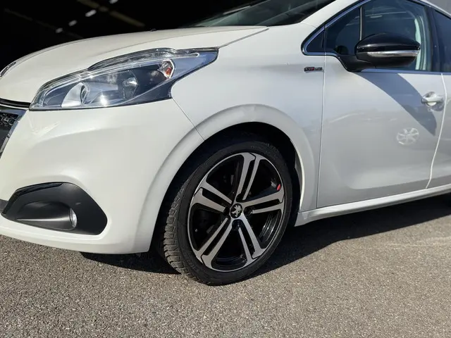 Peugeot 208 1.2 PureTech GT-Line 2019 Benzine 7