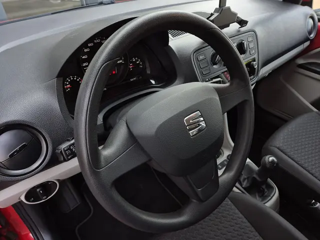 SEAT Mii 1.0 Style Intense 2019 Benzine 29