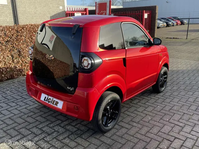 Ligier Myli Brommobiel I.DEAL 8 kWh 2025 Elektrisch 7