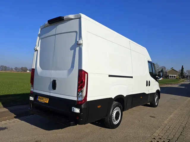 Iveco Daily 35S14V 2.3 352L H2 2021 Diesel 6