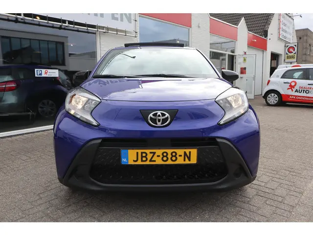Toyota Aygo X 1.0 VVT-i AIR PLAY AUTOMAAT 2024 Benzine 28
