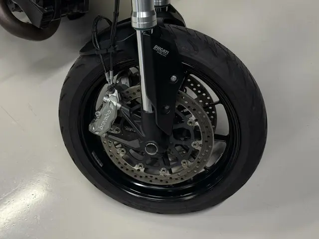 Ducati Hypermotard 821 2015 Benzine 12