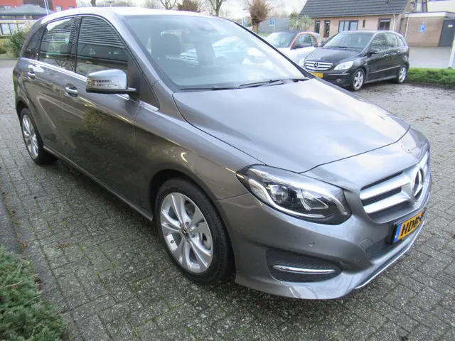Mercedes-Benz B-Klasse 200 Ambition/Automaat 2018 Benzine 5
