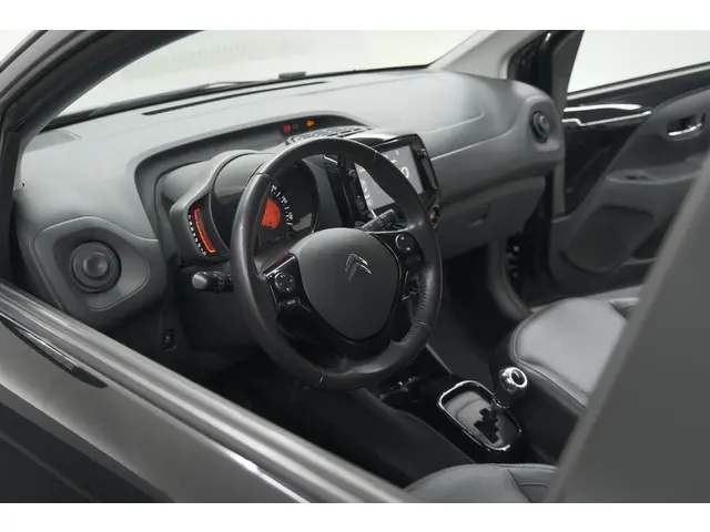 Citroën C1 1.0 VTi Shine 2019 Benzine 56