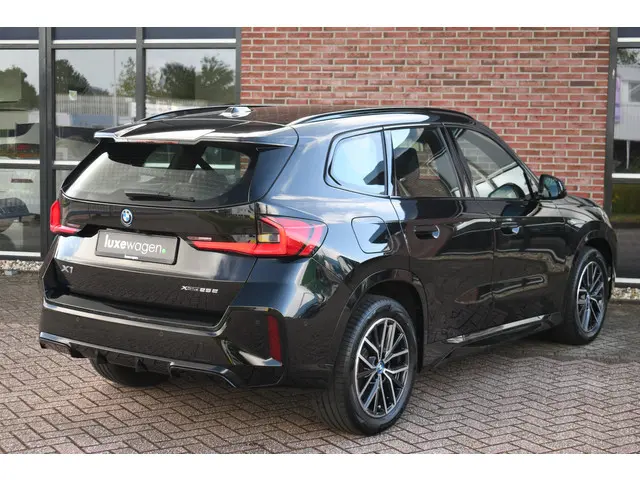 BMW X1 xDrive25e M-Sport 2024 Hybride Benzine 64