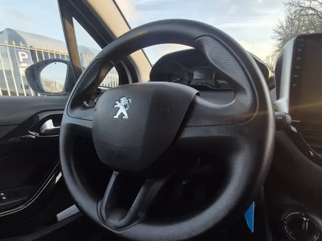 Peugeot 208 1.0 VTi Access 2014 Benzine 14