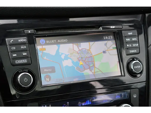 Nissan QASHQAI 1.2 Connect Edition 2015 Benzine 25