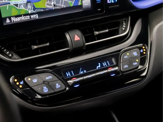 Toyota C-HR 1.8 Hybrid Sport 2018 Hybride Benzine 9