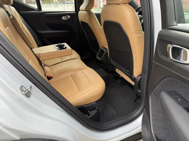 Volvo XC40 1.5 T3 163 pk Geartronic 2019 Benzine 9