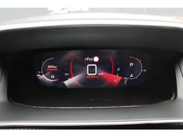 Peugeot 2008 1.2 PureTech GT-Line 2020 Benzine 32