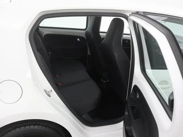 Volkswagen up! 1.0 BMT move up! AUTOM. 2018 Benzine 23