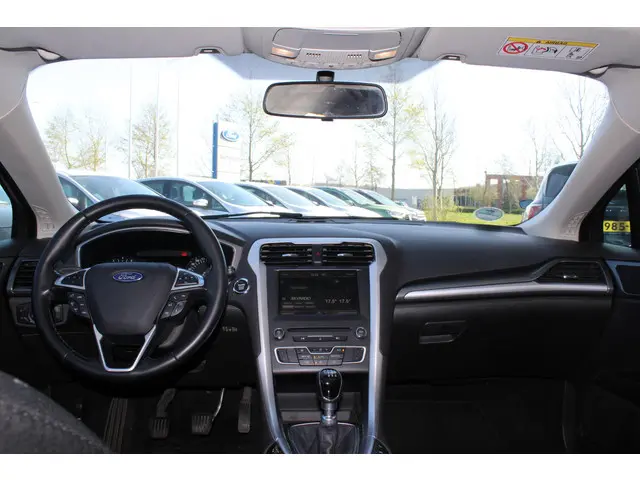 Ford Mondeo 1.0 EcoBoost 125 PK Trend 2015 Benzine 13
