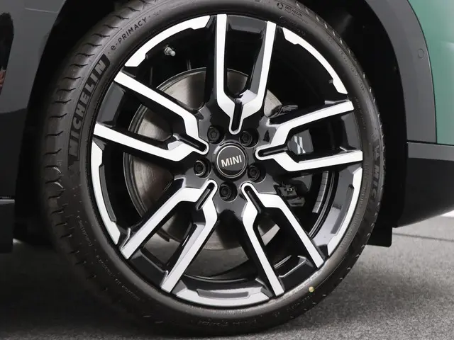 MINI Aceman E 2025 Elektrisch 18