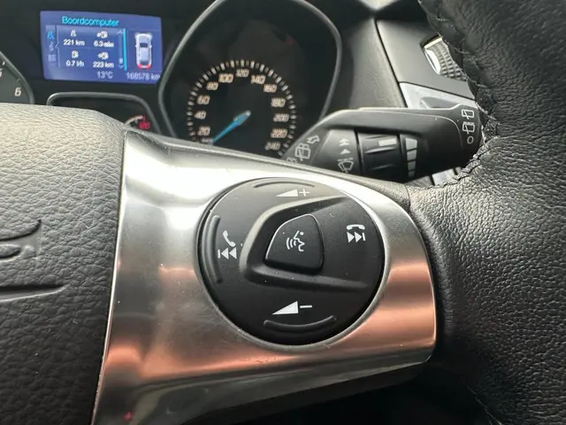 Ford Focus Wagon 1.0 EcoBoost Titanium 2013 Benzine 50