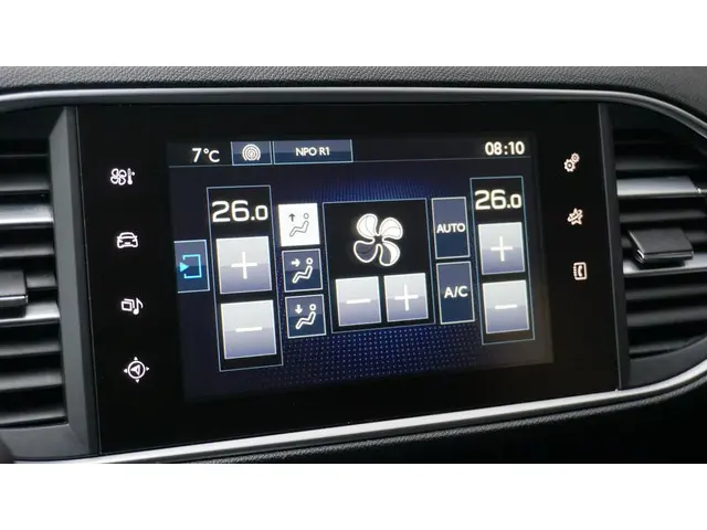 Peugeot 308 1.2 131pk 5Drs PureTech Allure 2016 Benzine 16