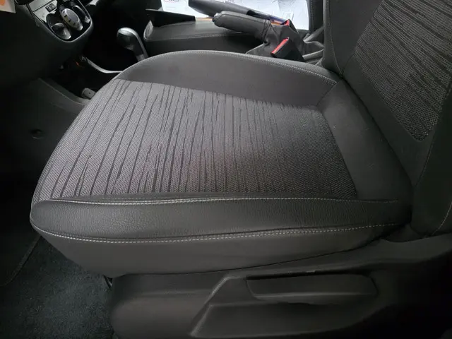 Opel Corsa 1.2-16V Design Edition 2014 Benzine 17