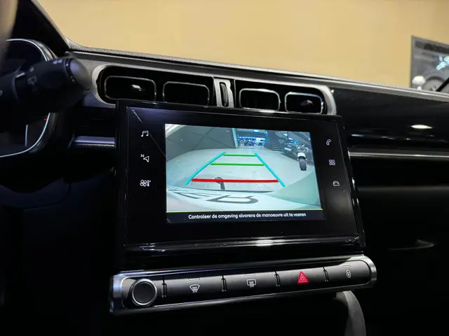 Citroën C3 1.2 PureTech S&S Shine 2017 Benzine 12