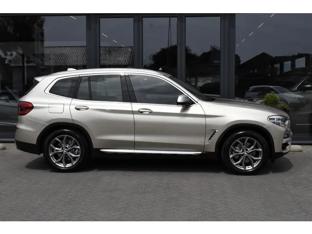 BMW X3 xDrive20i High Executive Edition 2019 Benzine 12