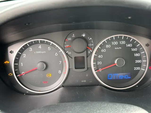 Hyundai i20 1.4i i-Vision 2013 Benzine 6