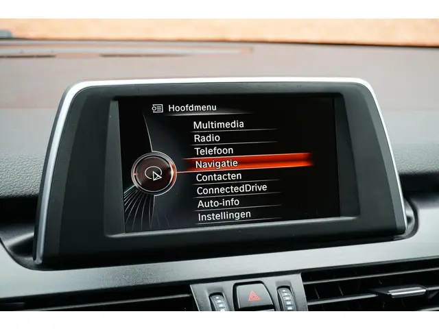 BMW 2 Serie Active Tourer 220i Sport 2015 Benzine 39