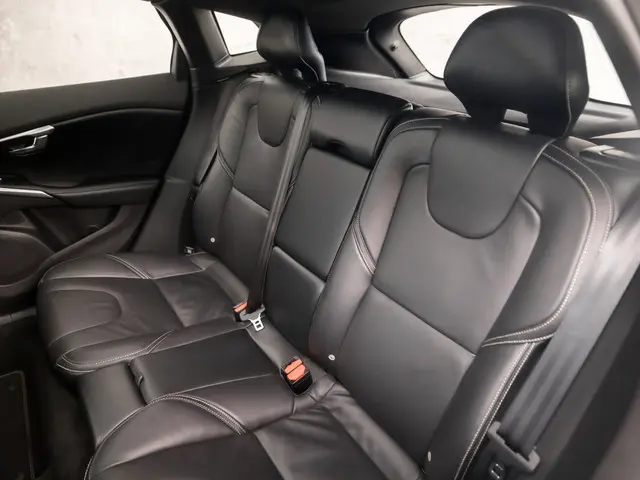 Volvo V40 2.0 T4 R-Design Sport 2018 Benzine 15