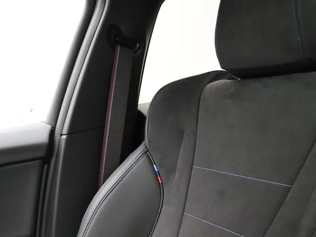 BMW 1 Serie 120 2025 Benzine 20