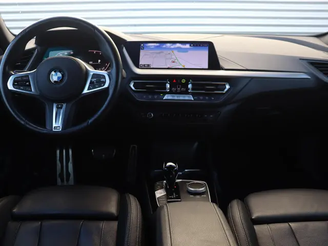 BMW 2 Serie Gran Coupé 220i 2023 Benzine 11