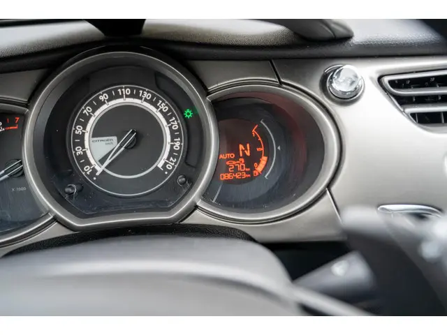 Citroën C3 1.2 PureTech Selection 2017 Benzine 36