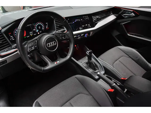 Audi A1 Sportback 40 TFSI S- Line 2023 Benzine 12