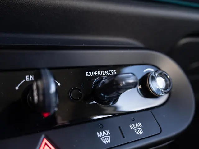 MINI 3-Deurs Cooper C 2024 Benzine 23