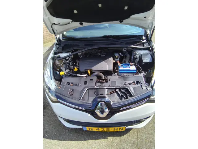 Renault Clio 1.2 16V 2016 Benzine 12